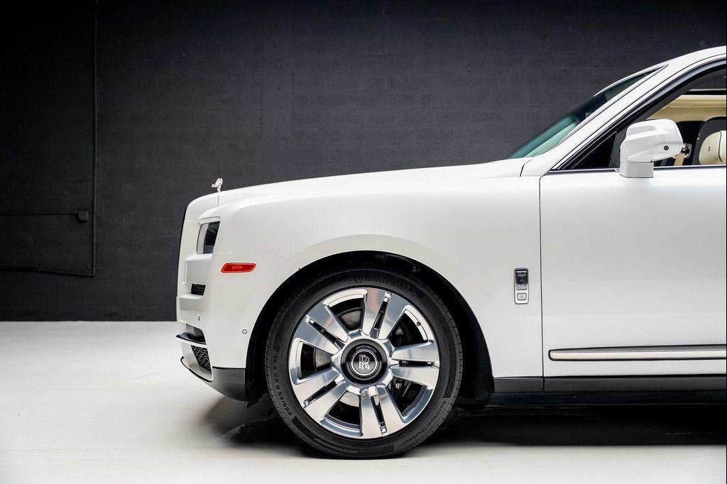 used 2019 Rolls-Royce Cullinan car, priced at $219,999