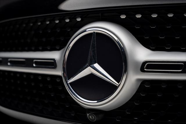 used 2021 Mercedes-Benz GLB 250 car, priced at $29,999