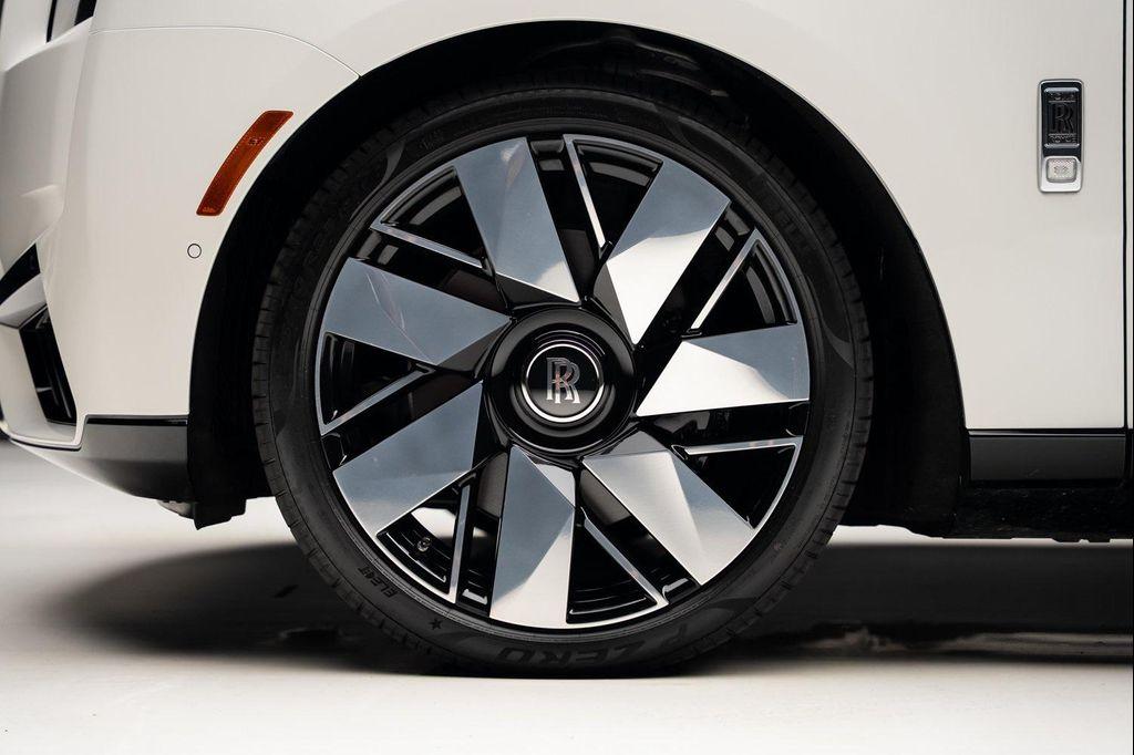 used 2025 Rolls-Royce Cullinan car, priced at $439,999