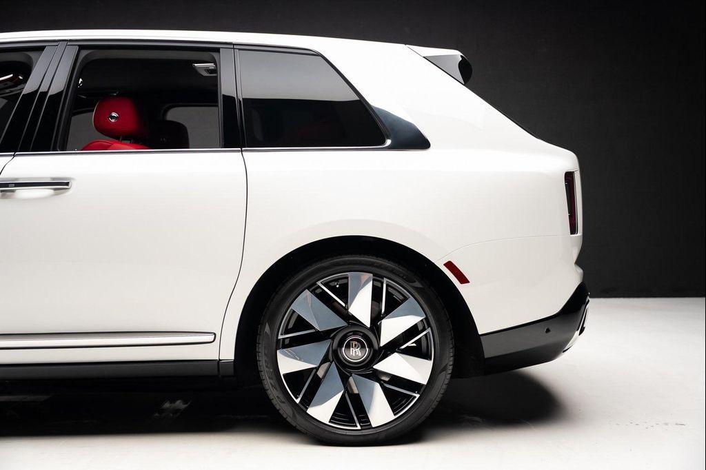 used 2025 Rolls-Royce Cullinan car, priced at $439,999