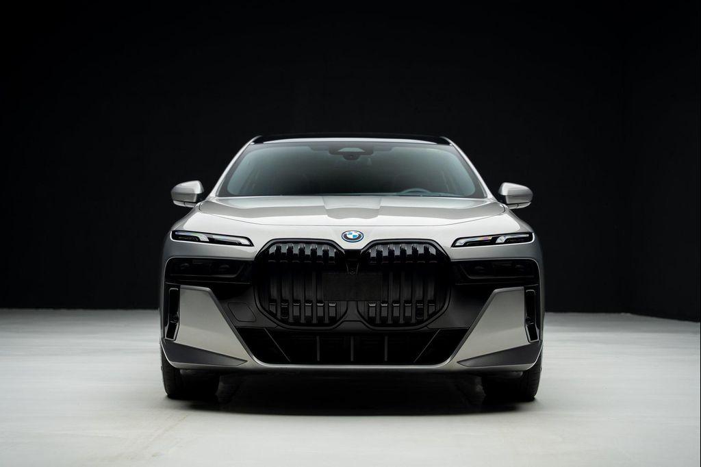 used 2024 BMW i7 car, priced at $64,999