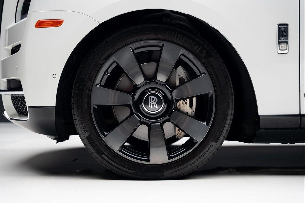 used 2019 Rolls-Royce Cullinan car, priced at $229,999