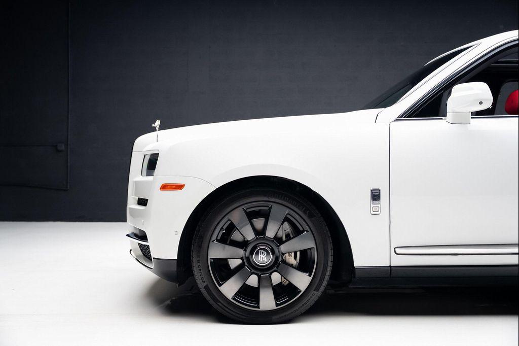 used 2019 Rolls-Royce Cullinan car, priced at $229,999