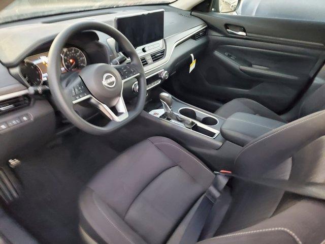 new 2025 Nissan Altima car, priced at $27,400