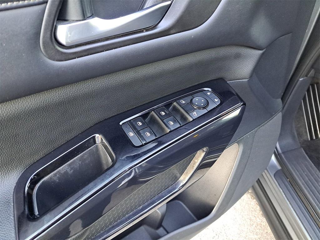 used 2022 Nissan Pathfinder car, priced at $25,857