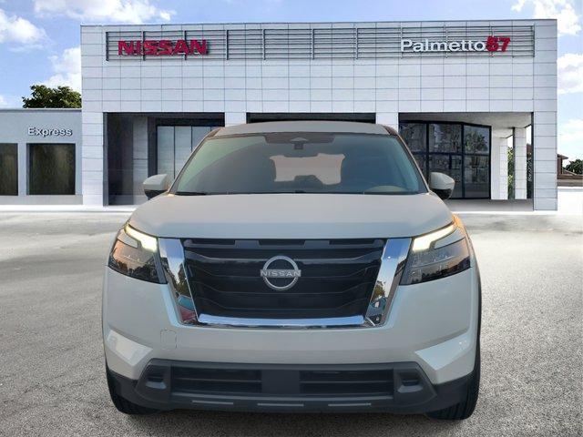 new 2025 Nissan Pathfinder car, priced at $38,332