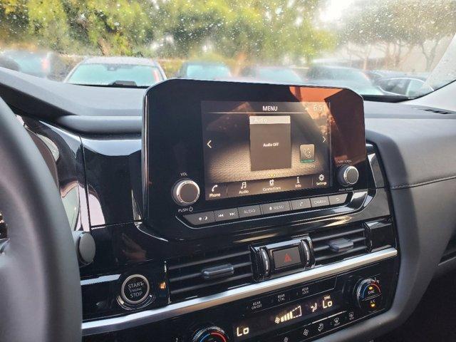 new 2025 Nissan Pathfinder car, priced at $38,332