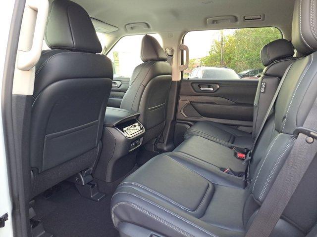 new 2025 Nissan Armada car, priced at $60,520