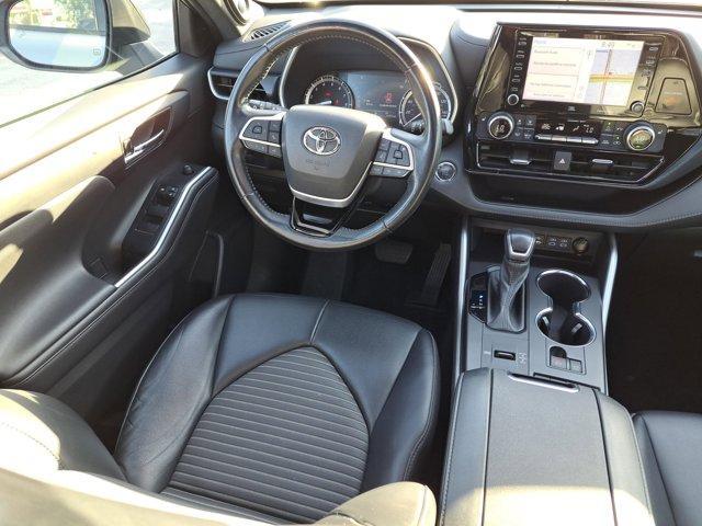 used 2022 Toyota Highlander car, priced at $33,991