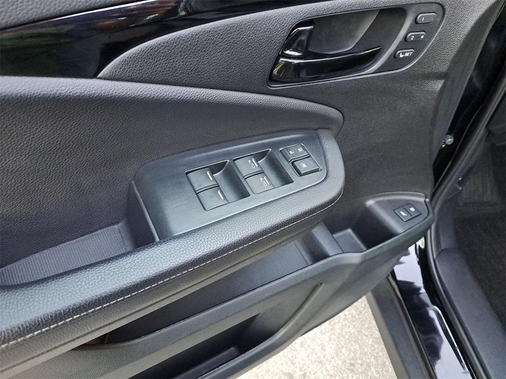 used 2023 Honda Passport car, priced at $35,957