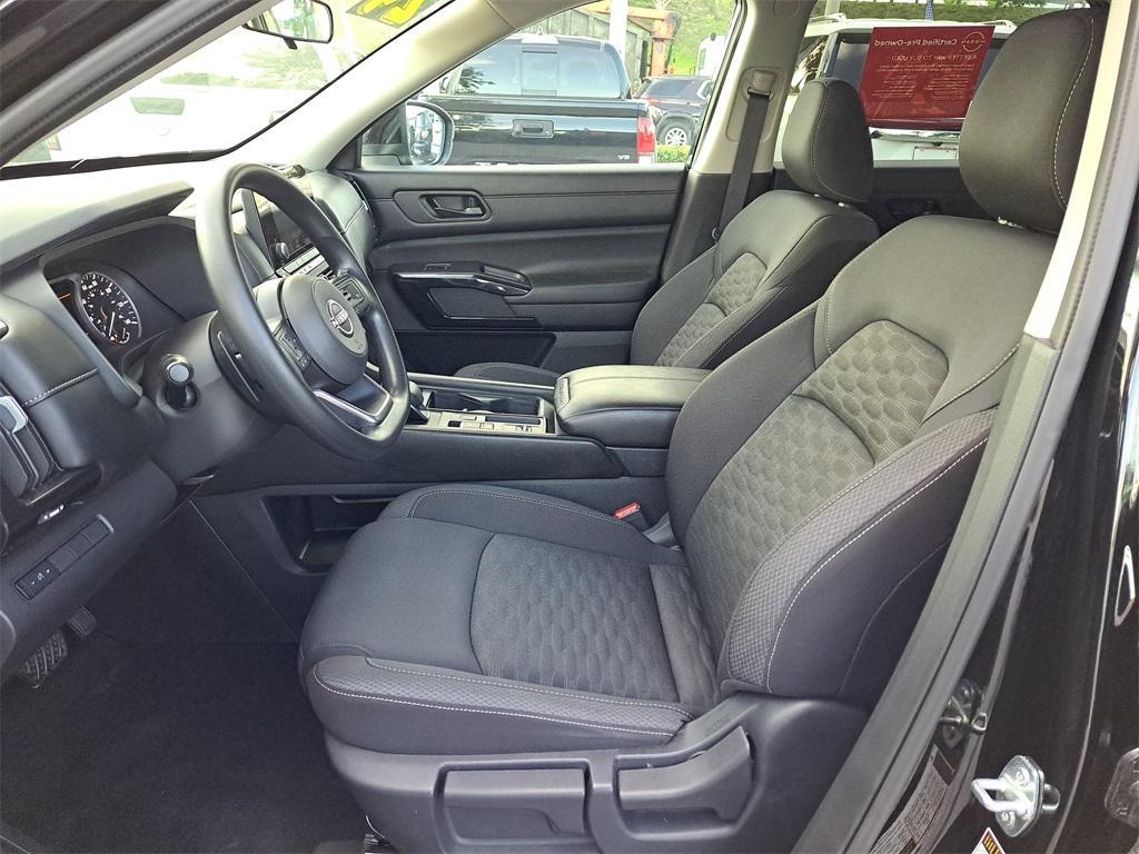 used 2024 Nissan Pathfinder car, priced at $30,991