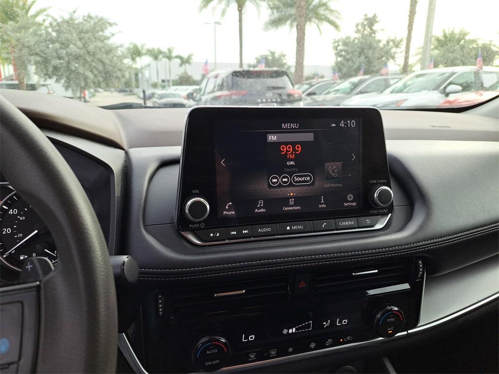used 2022 Nissan Rogue car, priced at $20,957