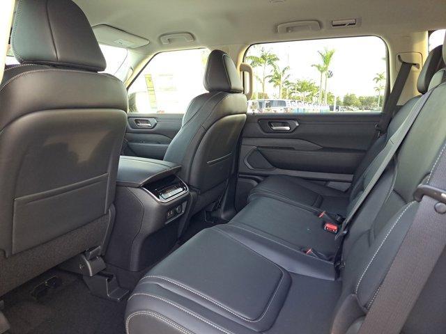 new 2025 Nissan Armada car, priced at $59,980