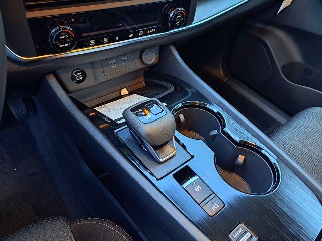 new 2025 Nissan Rogue car, priced at $29,250
