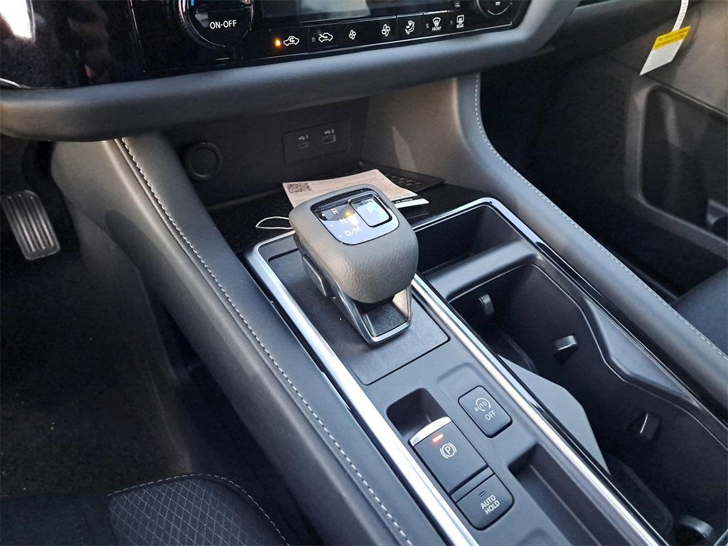 new 2025 Nissan Pathfinder car, priced at $34,492