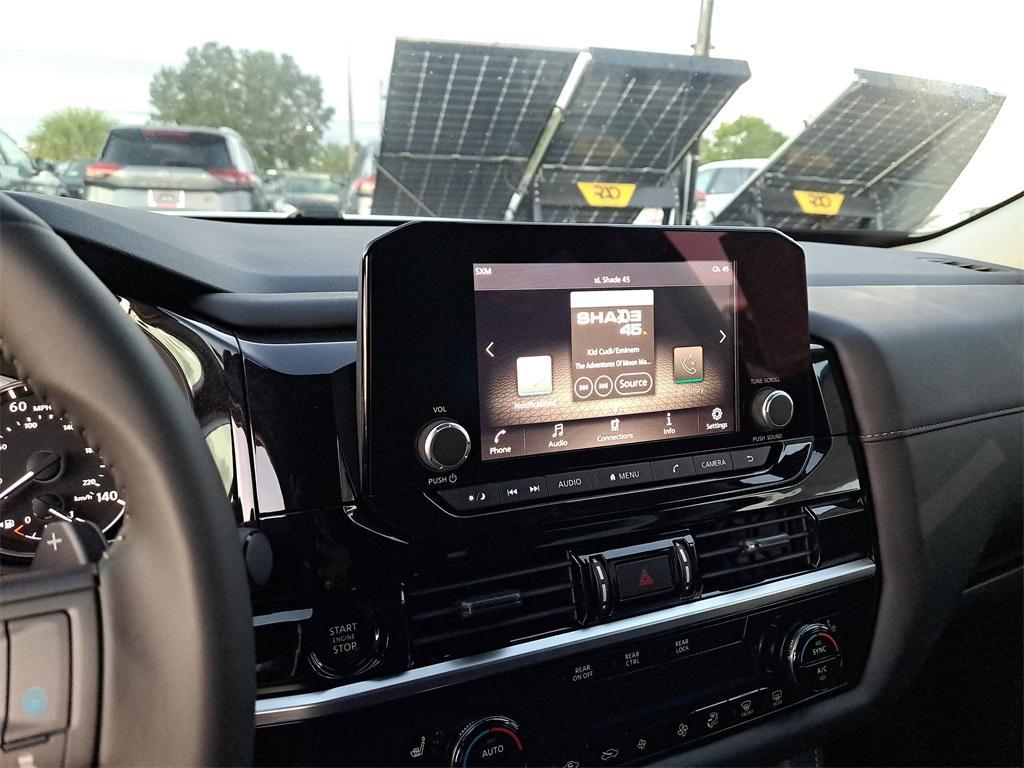 new 2025 Nissan Pathfinder car, priced at $34,492