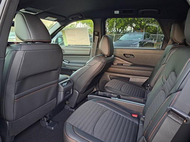 new 2025 Nissan Pathfinder car, priced at $42,372