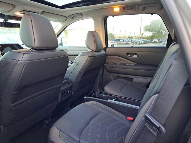 new 2025 Nissan Pathfinder car, priced at $47,354