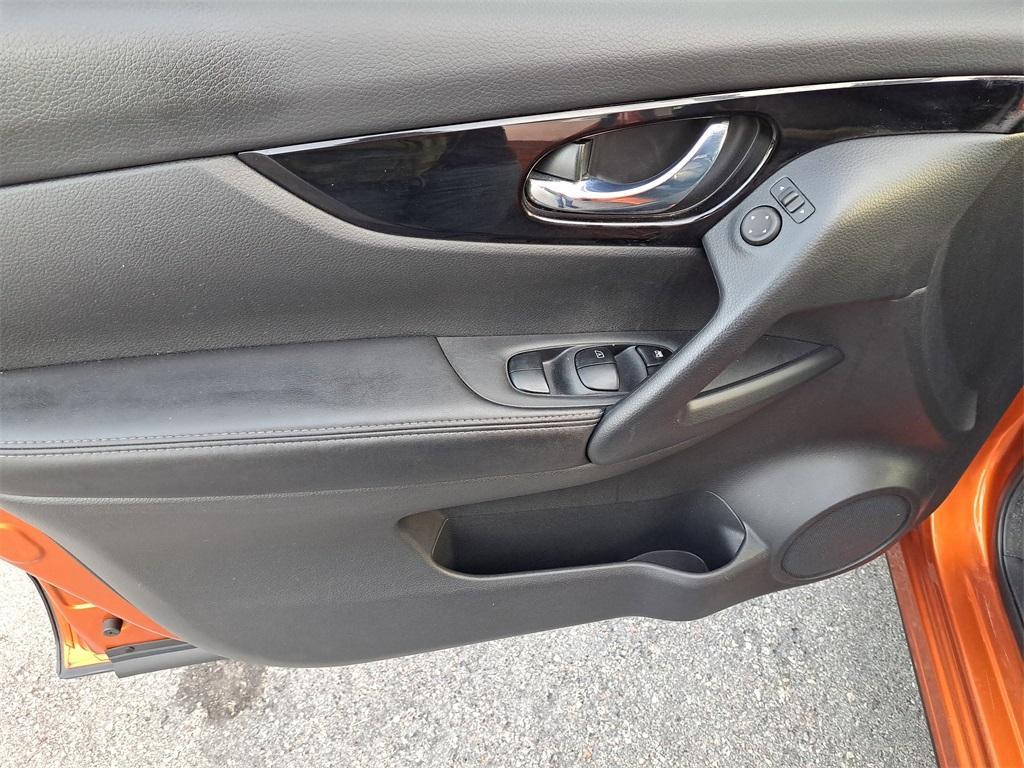 used 2021 Nissan Rogue Sport car, priced at $17,657