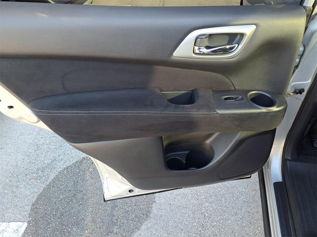 used 2020 Nissan Pathfinder car, priced at $11,657