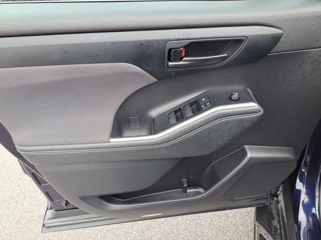 used 2022 Toyota Highlander car, priced at $23,991