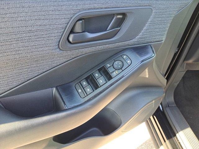 used 2023 Nissan Rogue car, priced at $21,957