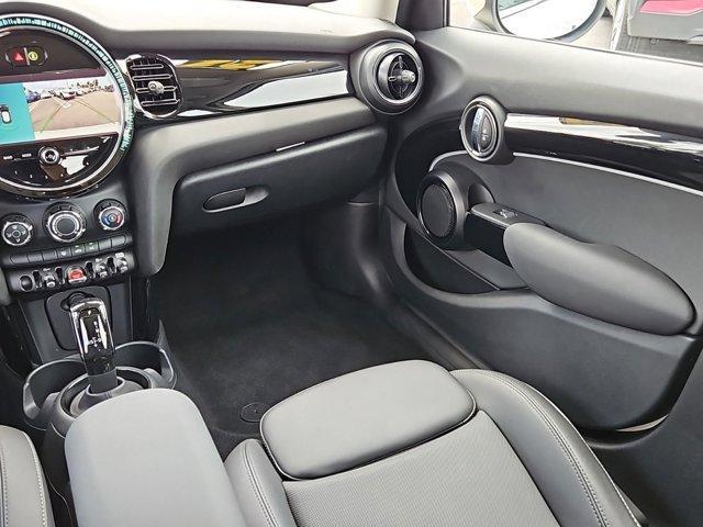 used 2022 MINI Hardtop car, priced at $21,657