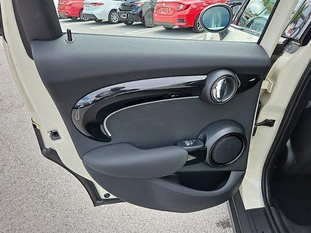 used 2022 MINI Hardtop car, priced at $21,657