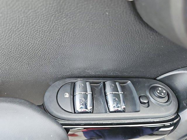 used 2022 MINI Hardtop car, priced at $21,657