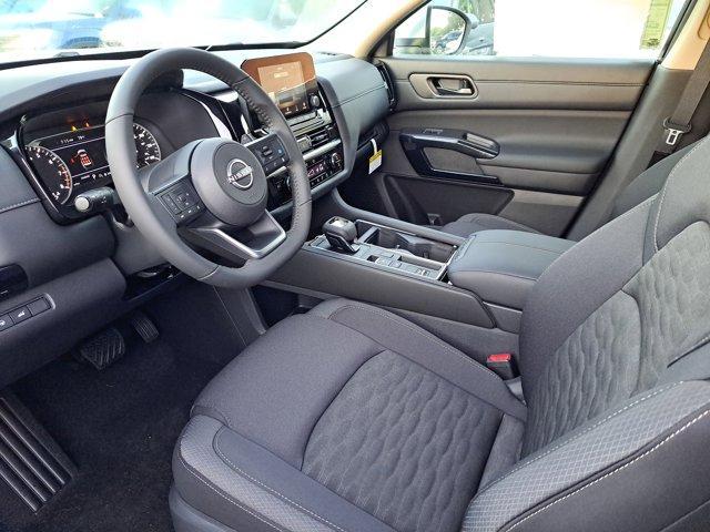 new 2025 Nissan Pathfinder car, priced at $34,302