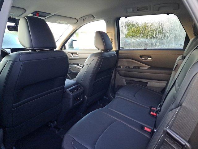 new 2025 Nissan Pathfinder car, priced at $35,770