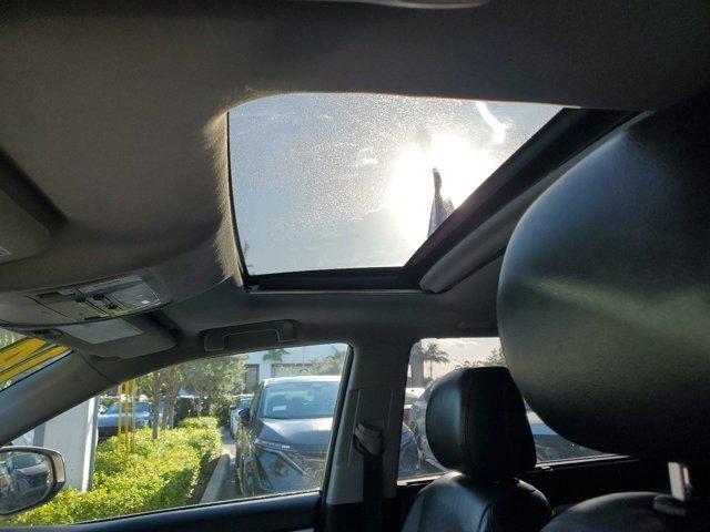 used 2014 Toyota Highlander car, priced at $16,657