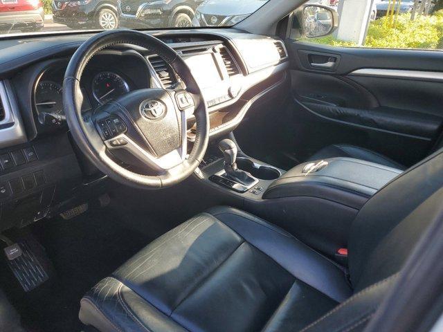 used 2014 Toyota Highlander car, priced at $16,657