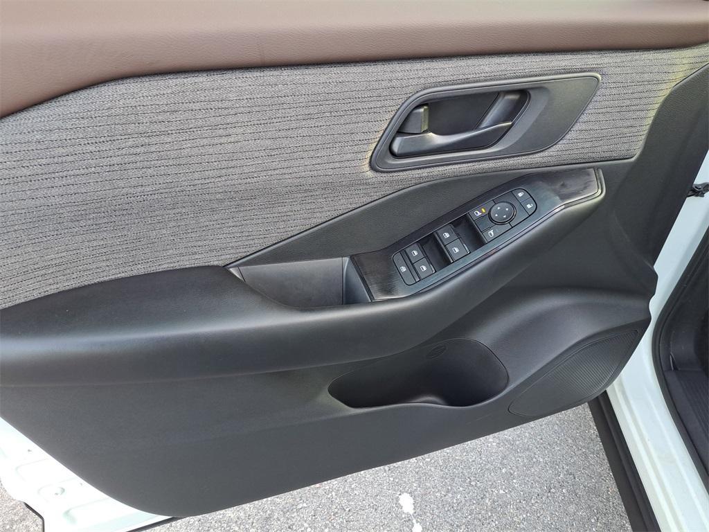 used 2023 Nissan Rogue car, priced at $20,957