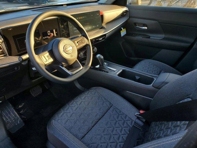 new 2025 Nissan Kicks car, priced at $23,747