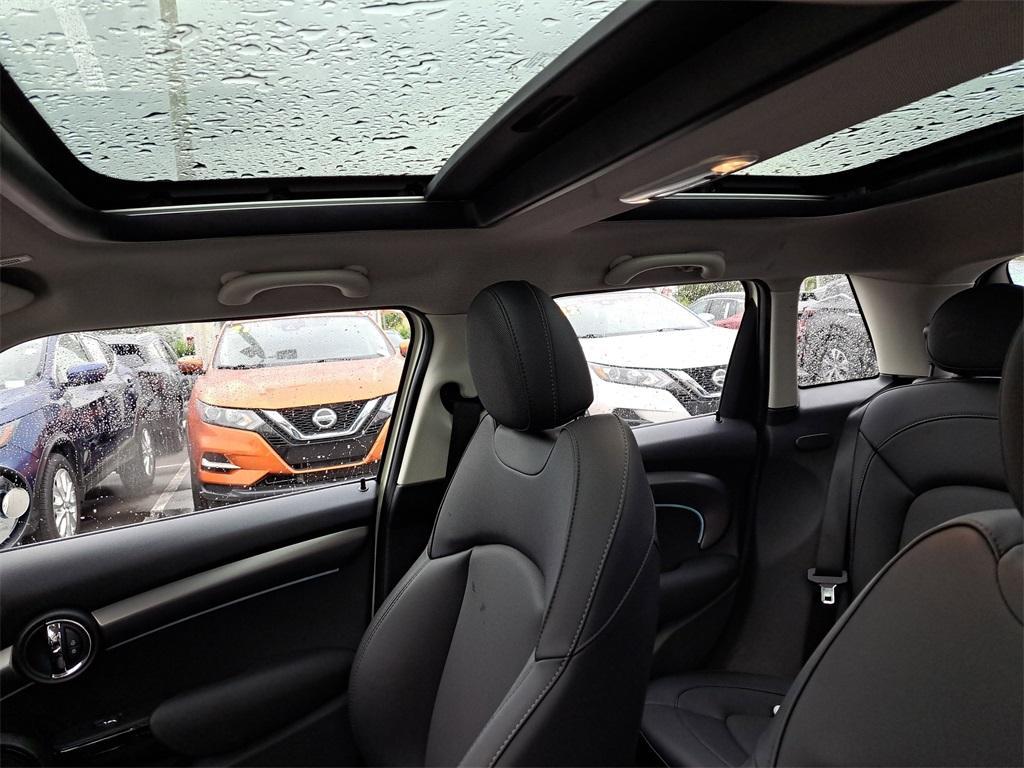 used 2023 MINI Hardtop car, priced at $26,757