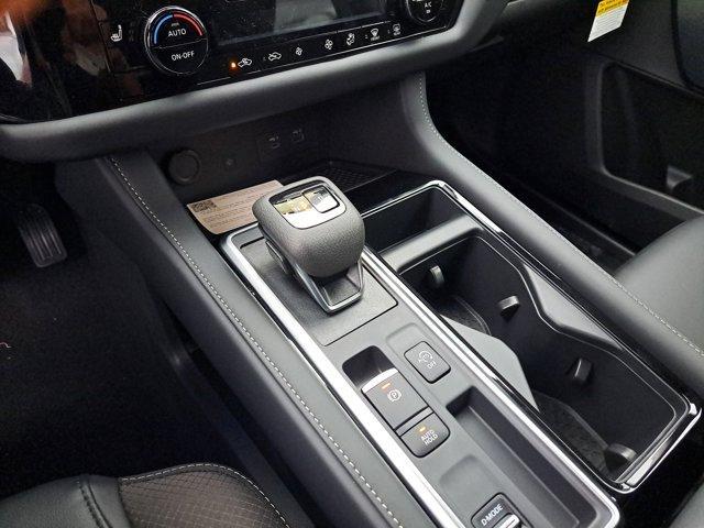 new 2025 Nissan Pathfinder car, priced at $39,725