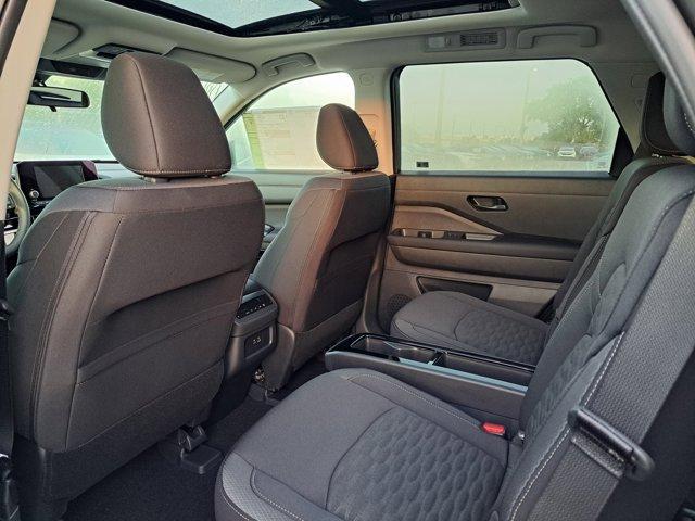 new 2025 Nissan Pathfinder car, priced at $39,645