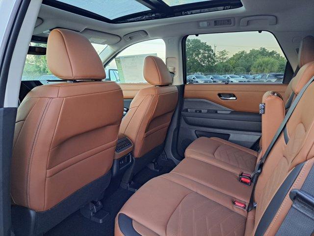 new 2025 Nissan Pathfinder car, priced at $48,239