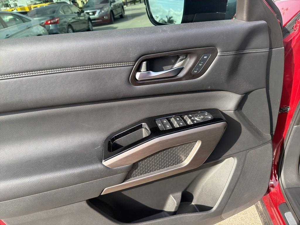 used 2023 Nissan Pathfinder car, priced at $35,991