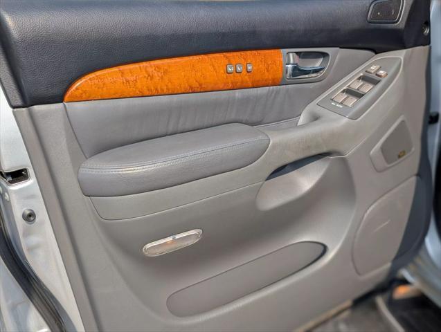 used 2006 Lexus GX 470 car, priced at $15,499