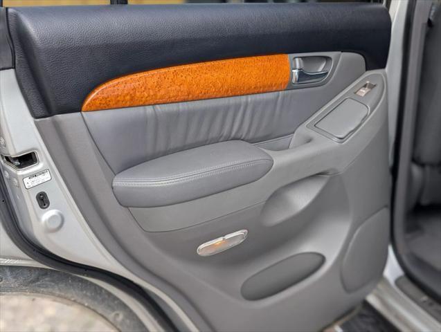 used 2006 Lexus GX 470 car, priced at $15,499