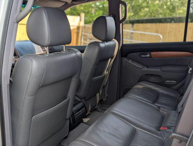 used 2006 Lexus GX 470 car, priced at $15,499