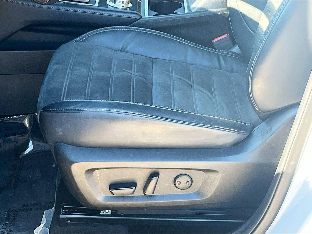 used 2022 Mitsubishi Outlander car, priced at $20,578