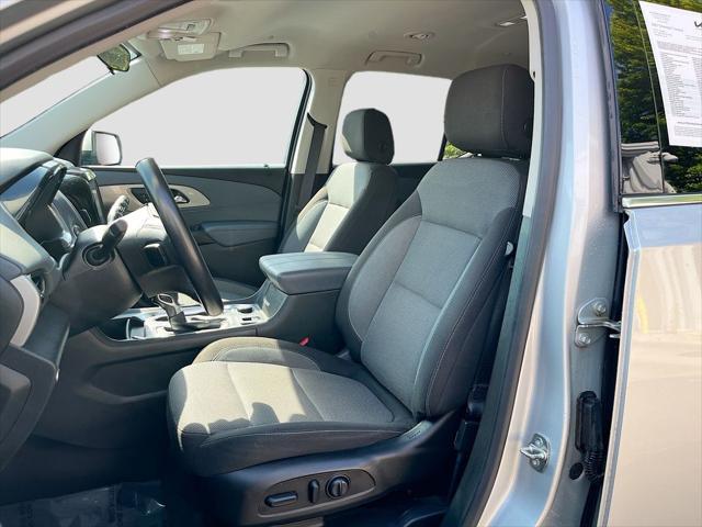 used 2021 Chevrolet Traverse car, priced at $20,991