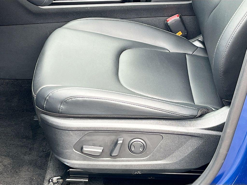 used 2025 Kia Sportage car, priced at $27,889