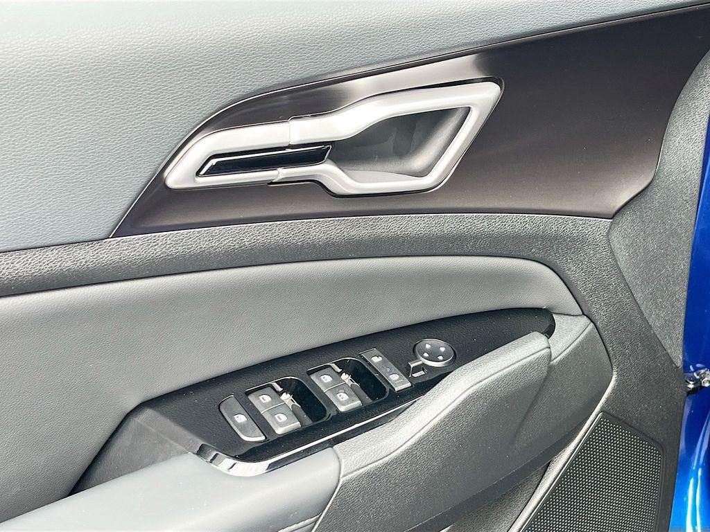 used 2025 Kia Sportage car, priced at $27,889