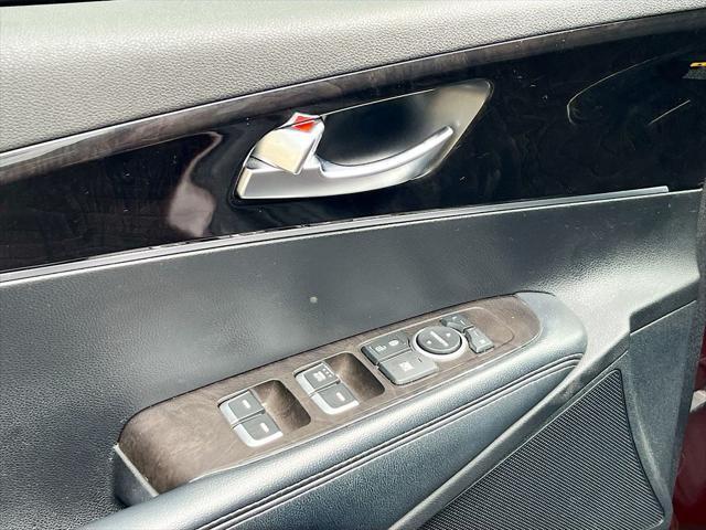 used 2018 Kia Sorento car, priced at $12,391