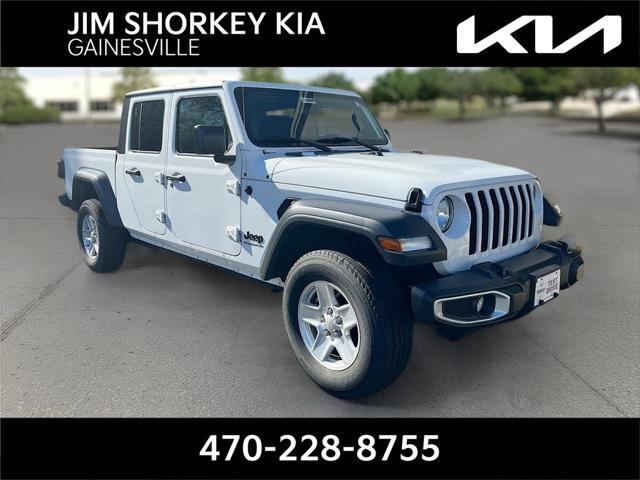 used 2023 Jeep Gladiator car, priced at $30,424