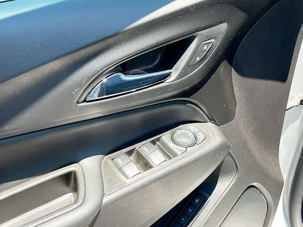 used 2021 Chevrolet Equinox car, priced at $20,498